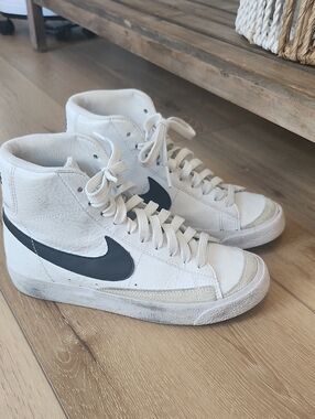 Nike Blazer Mid '77 Vintage White with Black Swoosh, 3.5Y